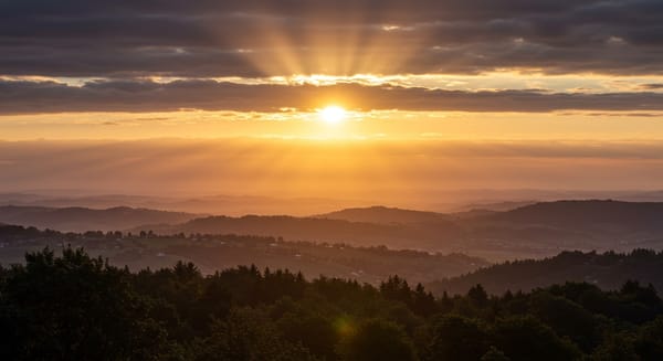 Bom Dia com a Graça de Deus: Mensagens para Iluminar Seu Dia
